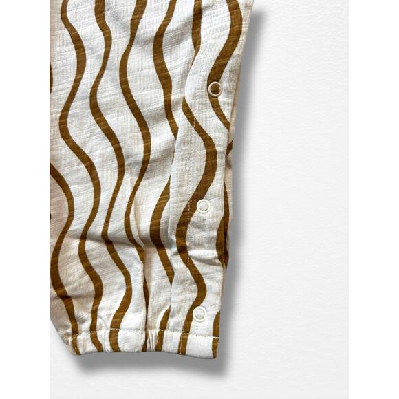 NWT Rylee + Cru Bubble Henley Jumpsuit, Size 2/3 - Picture 6 of 9